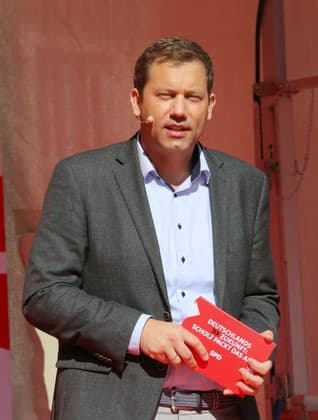 Lars Klingbeil bei einer öffentlichen Veranstaltung, 2021.